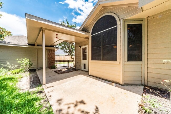 Building Photo - 2608 Leroy St