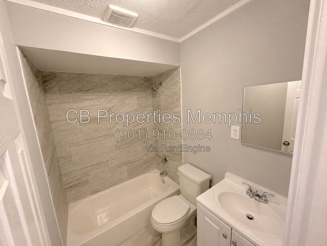 Building Photo - 4580 Cottonwood Rd