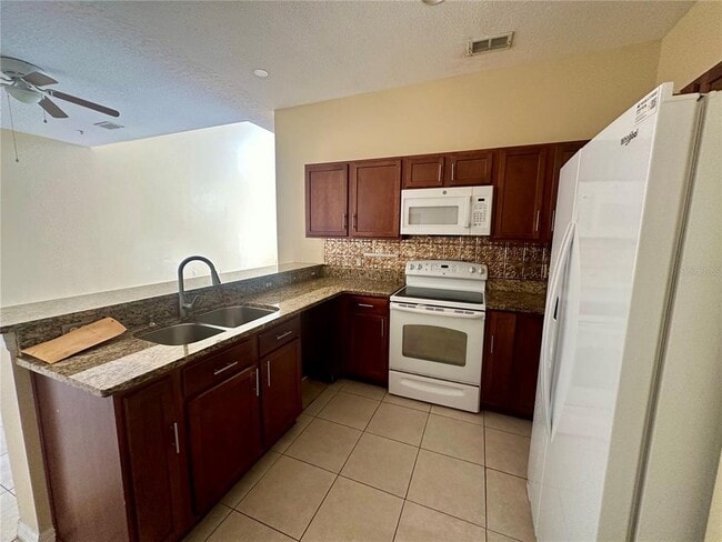 Building Photo - 6112 Chapledale Dr