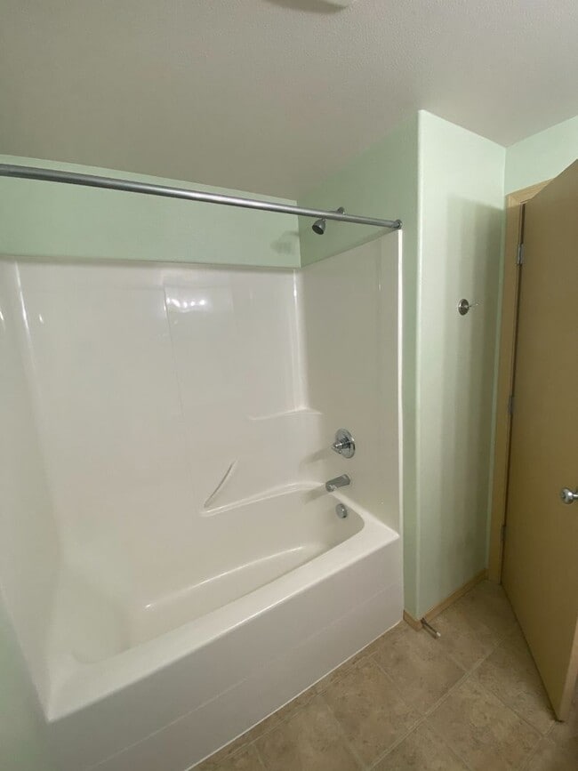 Building Photo - 5822 Austin Ct
