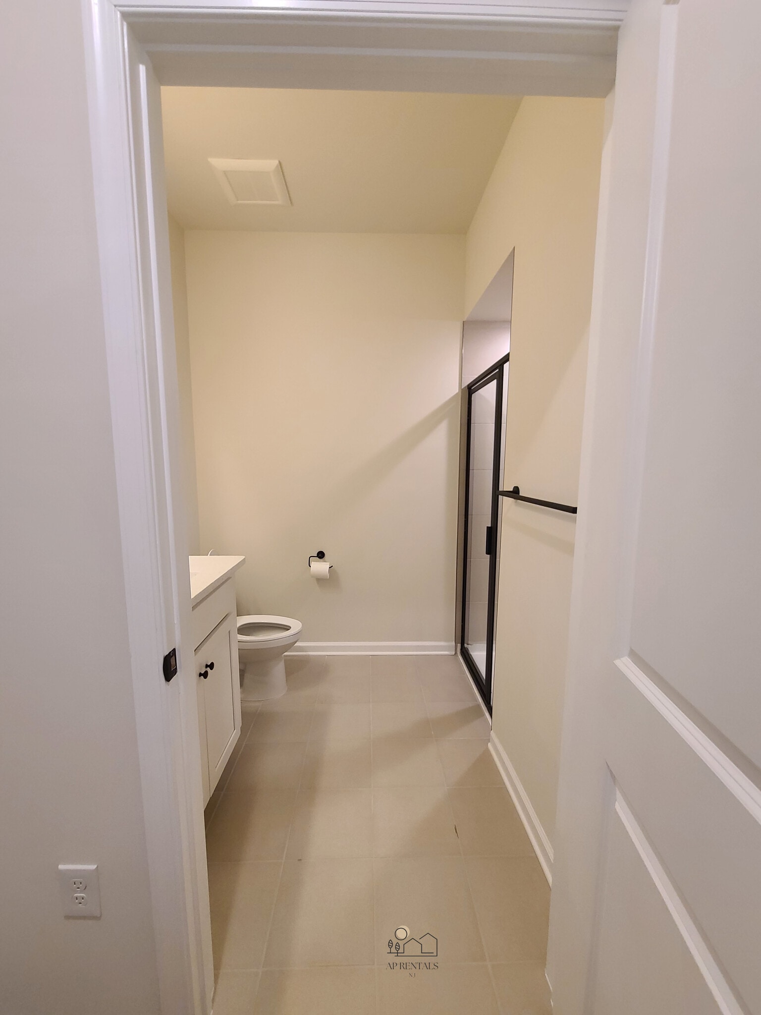 Building Photo - 622 Sadie Cir