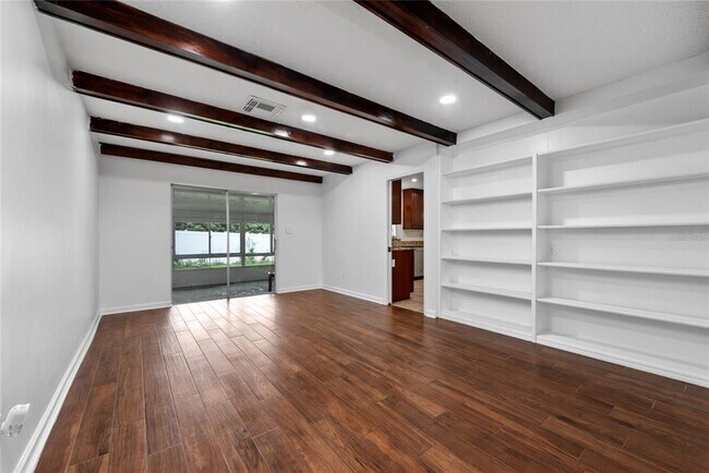 Building Photo - 3175 Lake Anderson Ave