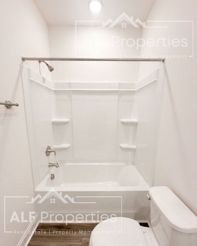 Building Photo - Luxury Downtown Wake Forest Living – Brand-New End Unit with Rooftop Terrace