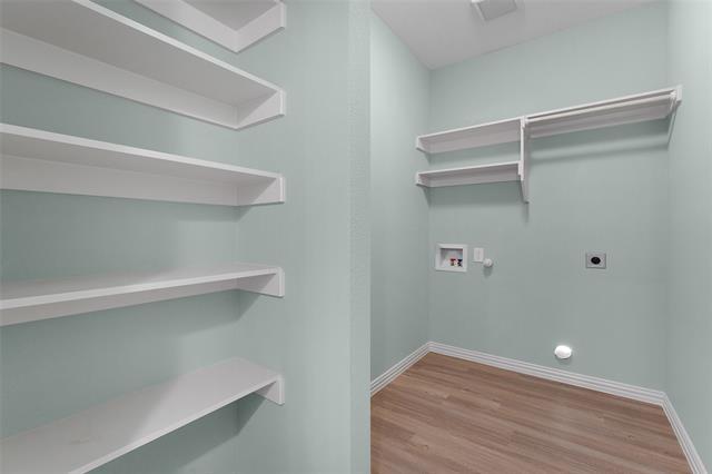 Building Photo - 2027 Bluebonnet Ave