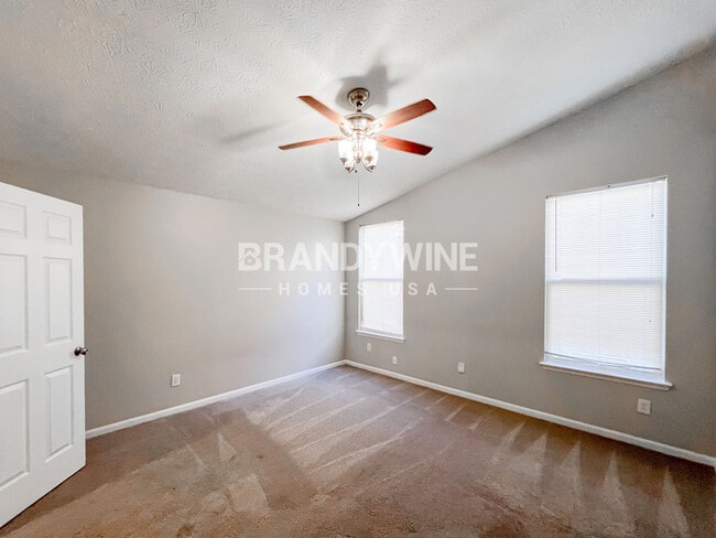 Building Photo - 4400 Westchester Ct