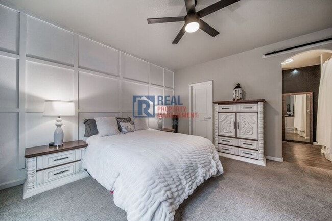 Building Photo - 1033 Traildust Dr