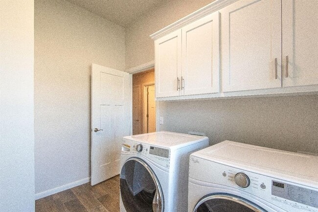 Building Photo - 2244 E Kellan Ct Terrace