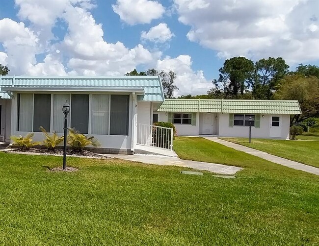 Building Photo - 1802 Bedford Ln