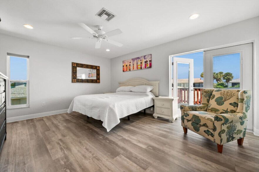 Building Photo - 1019 SE 40th St