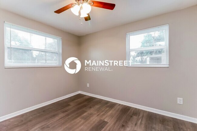 Building Photo - 3 Bedroom Pet-Friendly Home in Lutz, FL wi...