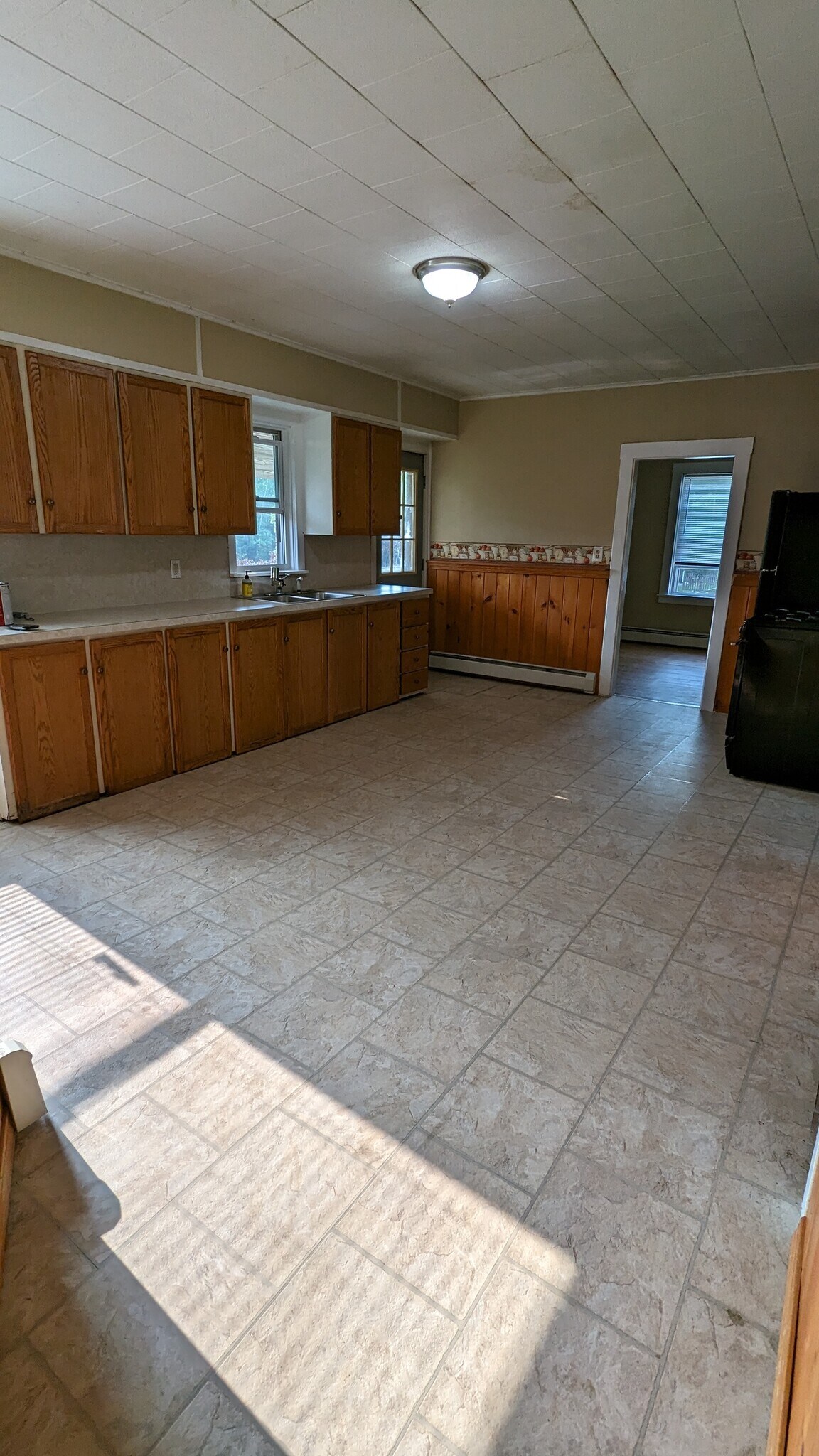 Tiled Kitchen flooring - 237 Pleasant St