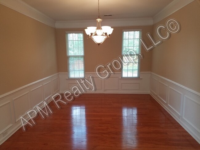 Building Photo - 304 Austree Dr