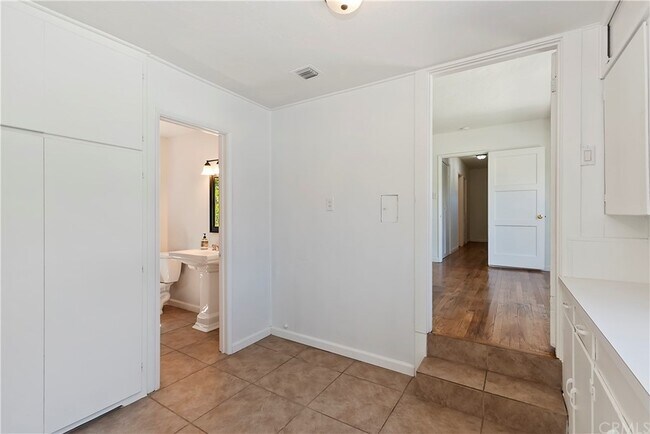 Building Photo - 3495 N Sierra Way