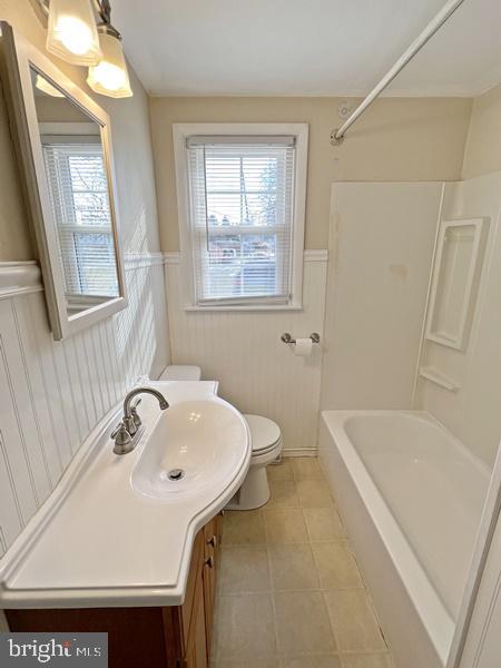 Building Photo - 304 Dew Drop Rd