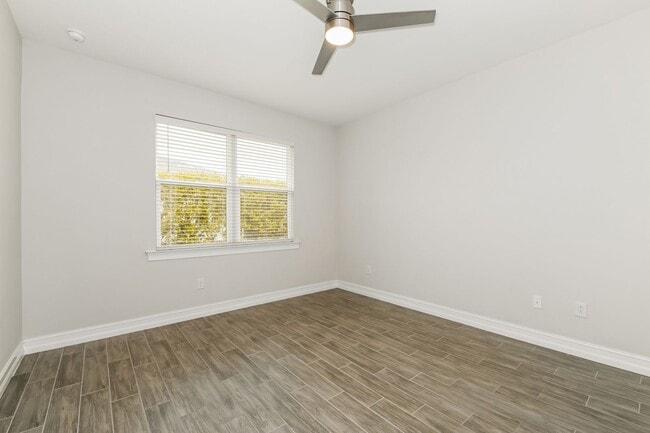 Building Photo - Annual Unfurnished Rental – 3Bedroom Home in Enbrook, South Naples