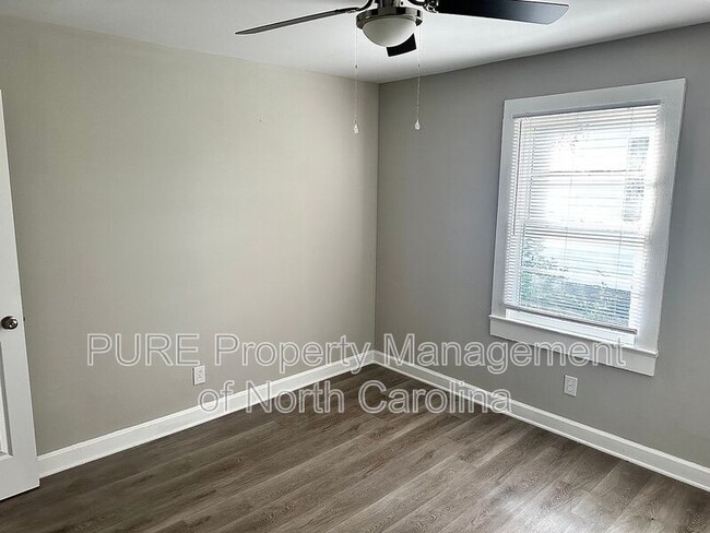 Building Photo - 102 Booker Ave