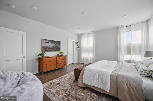 Building Photo - 44623 Wolfhound Sq