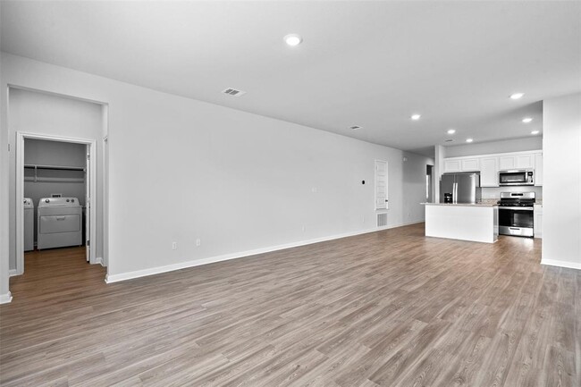 Building Photo - 2409 Lucy Axel Ln