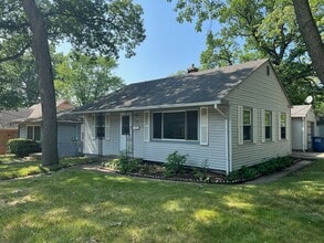 Building Photo - 526 Fir St