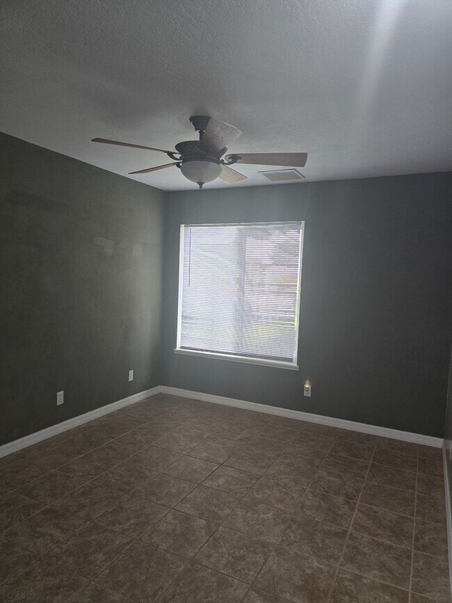 Building Photo - 418 Mt Baldy Cir