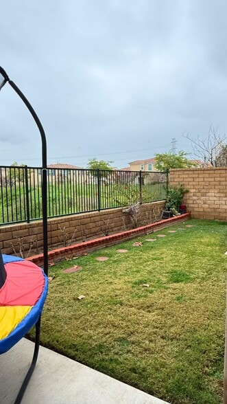 Building Photo - 28452 Camino del Arte Dr