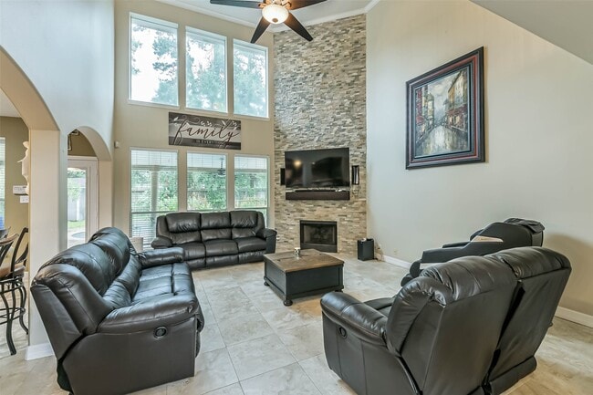 Building Photo - 20319 Umber Oak Ct