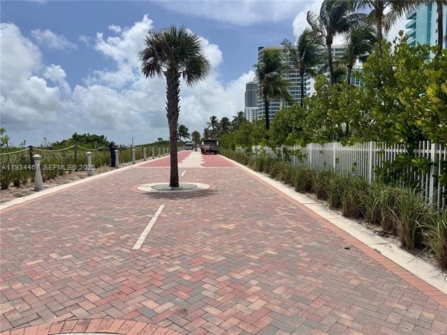 Building Photo - 5161 Collins Ave