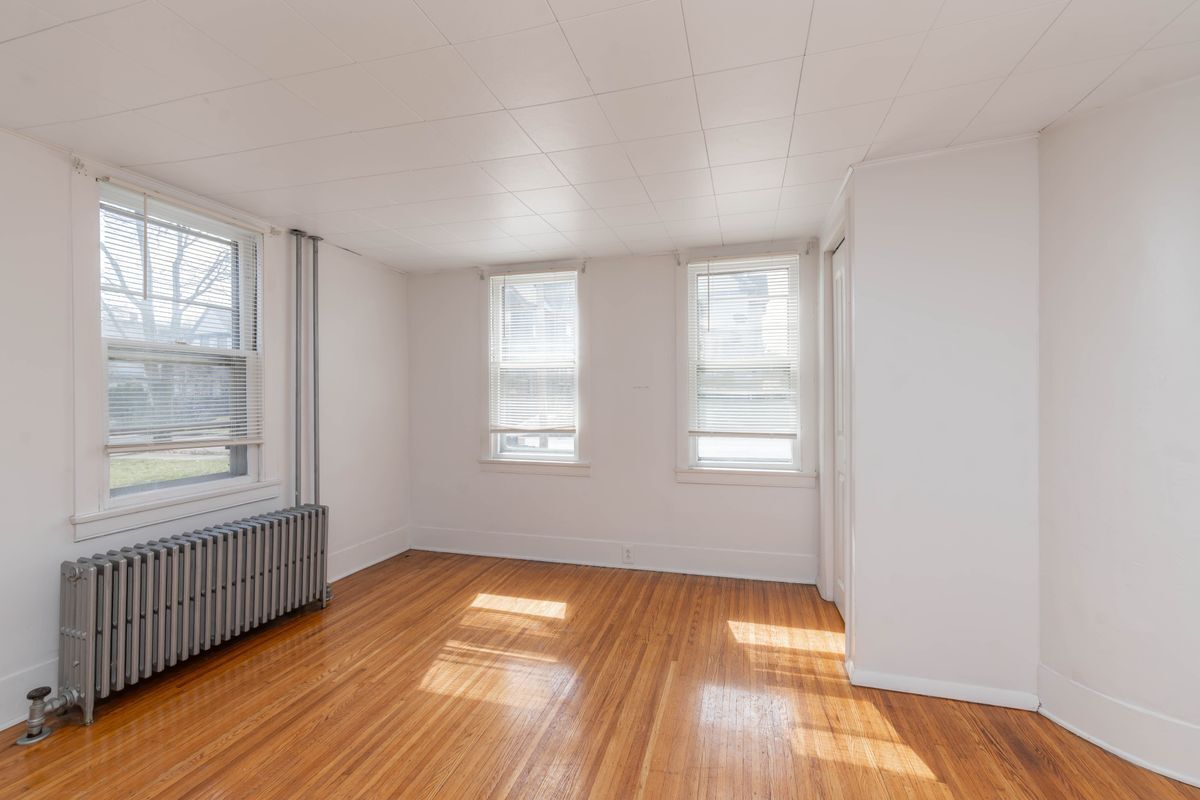 Building Photo - 54 Sanford St