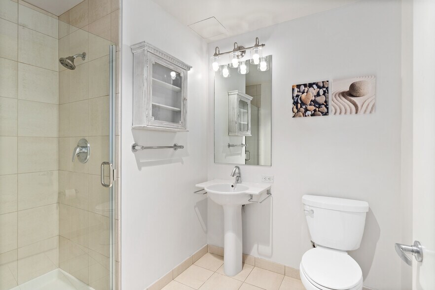 Second Bathroom - 922 NW 11th Ave