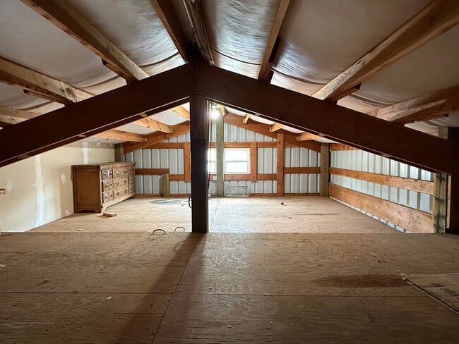 Building Photo - 2 Bed 1.5 Bath Home In Spokane With A Shop!