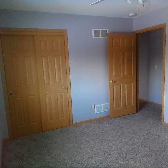 Building Photo - 1103 Autumn Dr