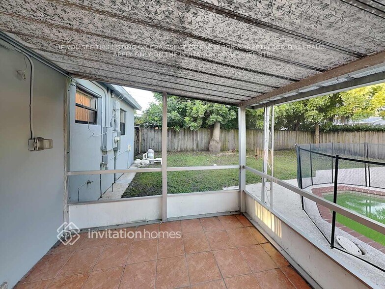 Building Photo - 2301 N 62nd Ave