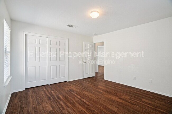Building Photo - 9939 Bermuda Palm