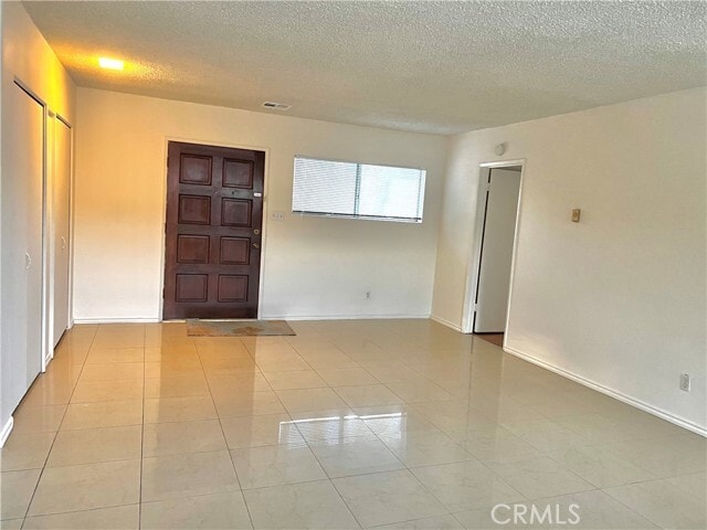 Building Photo - 540 Fairview Ave