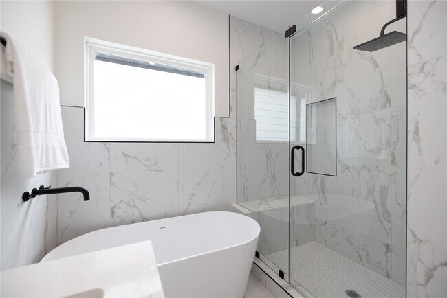 Building Photo - 4010 Yellowstone Blvd