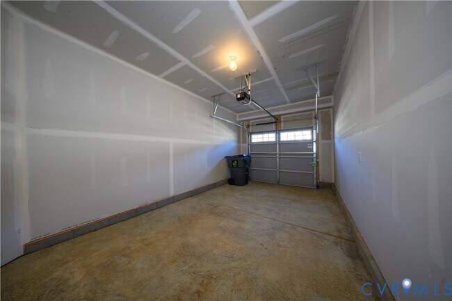 Building Photo - 10637 Pink Lily Ln