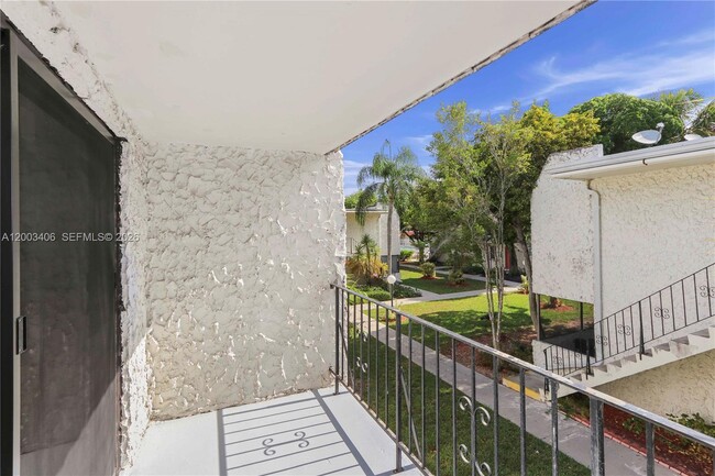 Building Photo - 8701 SW 141st St