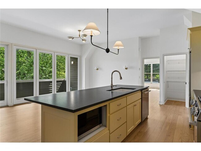Building Photo - 3711 Colgate Ave