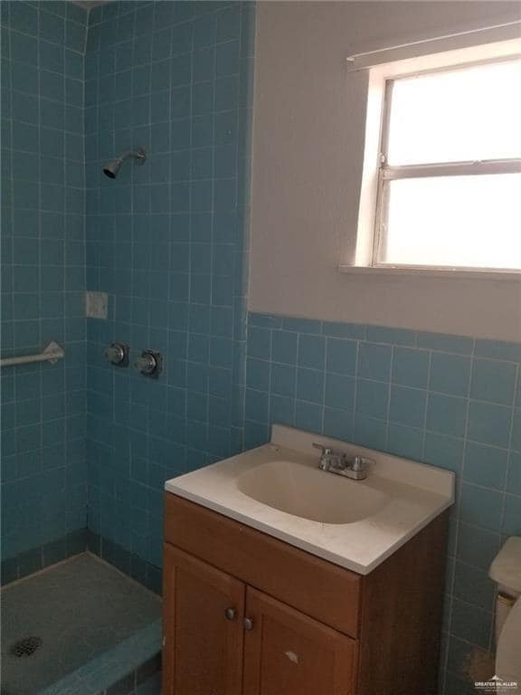 Building Photo - 2617 Daytona Ave