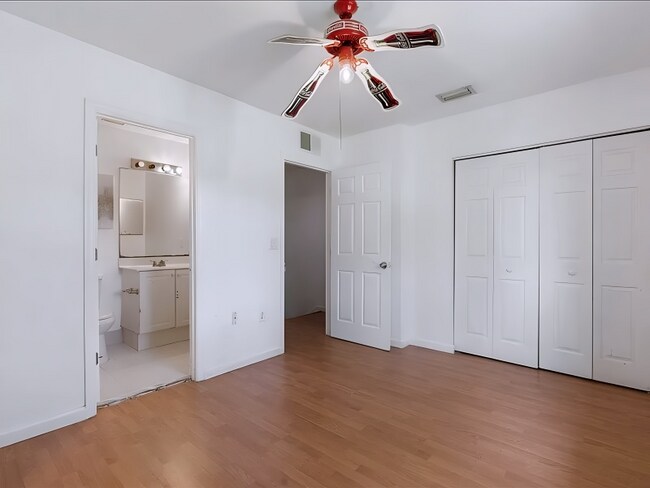 Building Photo - 2658 SW 83rd Terrace