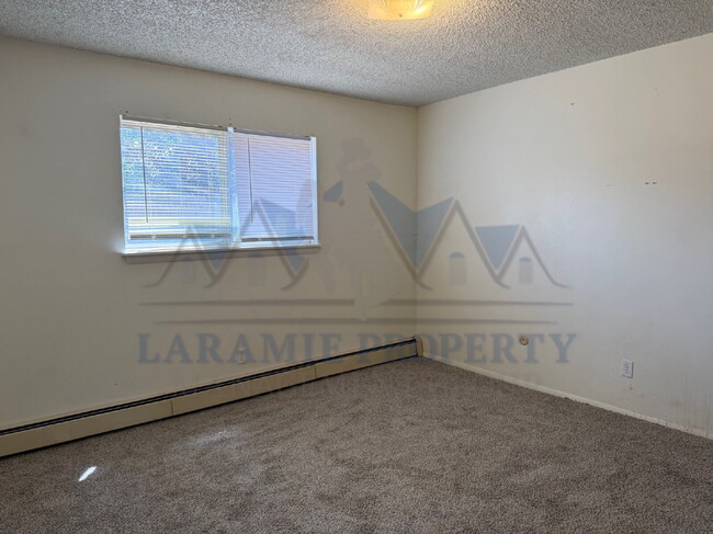 Building Photo - 1 Bed 1 Bath Apartment
