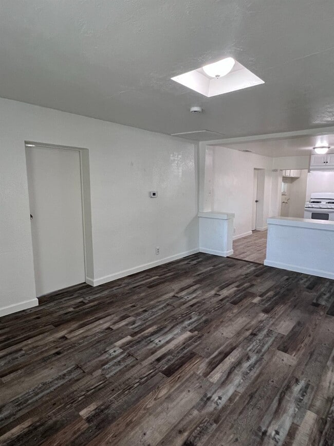 Building Photo - 230 W Pinedale Ave