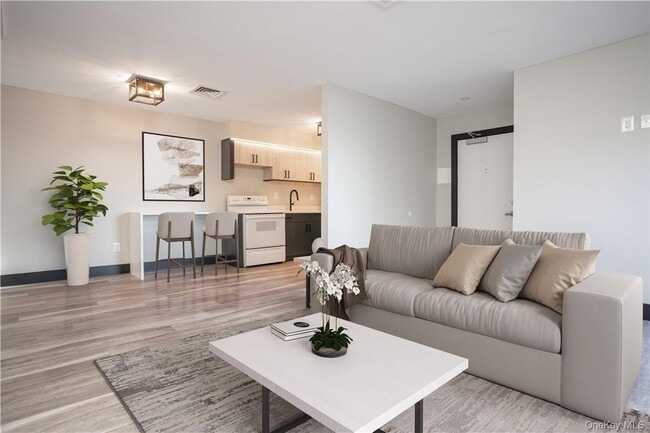 Building Photo - 8-12 S Boulevard Unit# 8-104