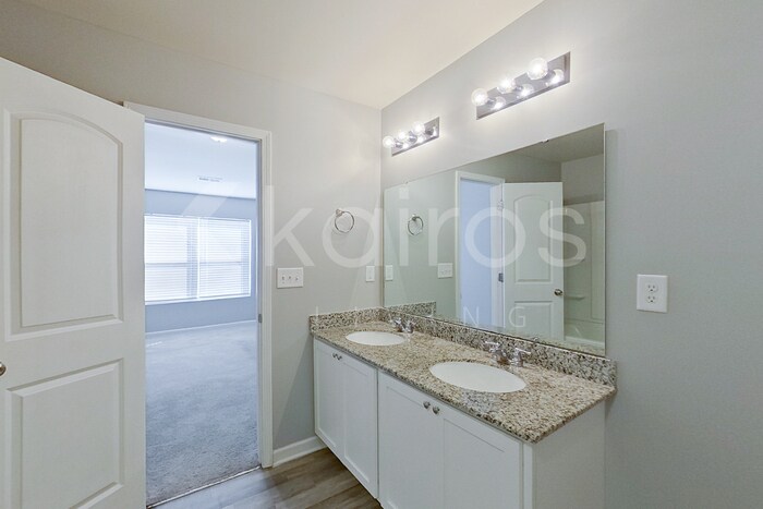 Building Photo - 1190 Silvertrace Dr