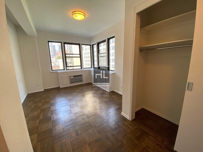 Building Photo - BEEKMAN PLACE