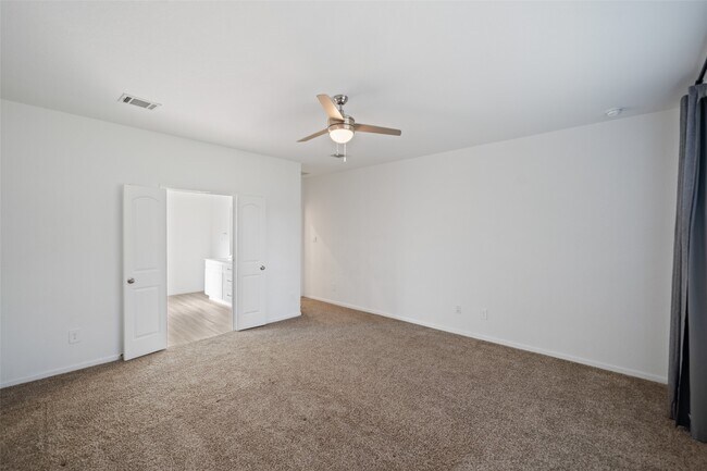Building Photo - 105 Whelan Ln