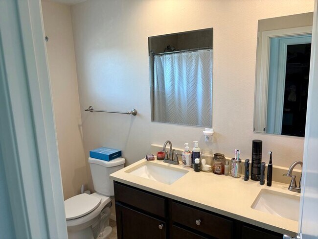 Building Photo - 58767 Delano Trail