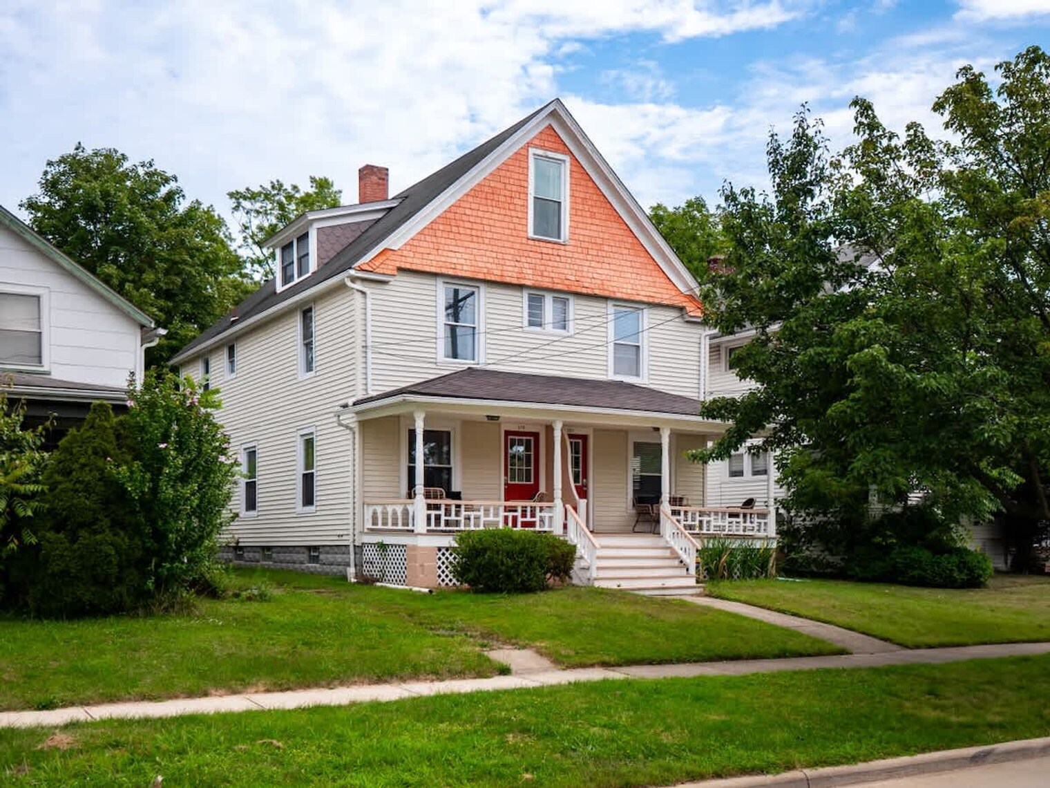 Building Photo - 681 Washington St