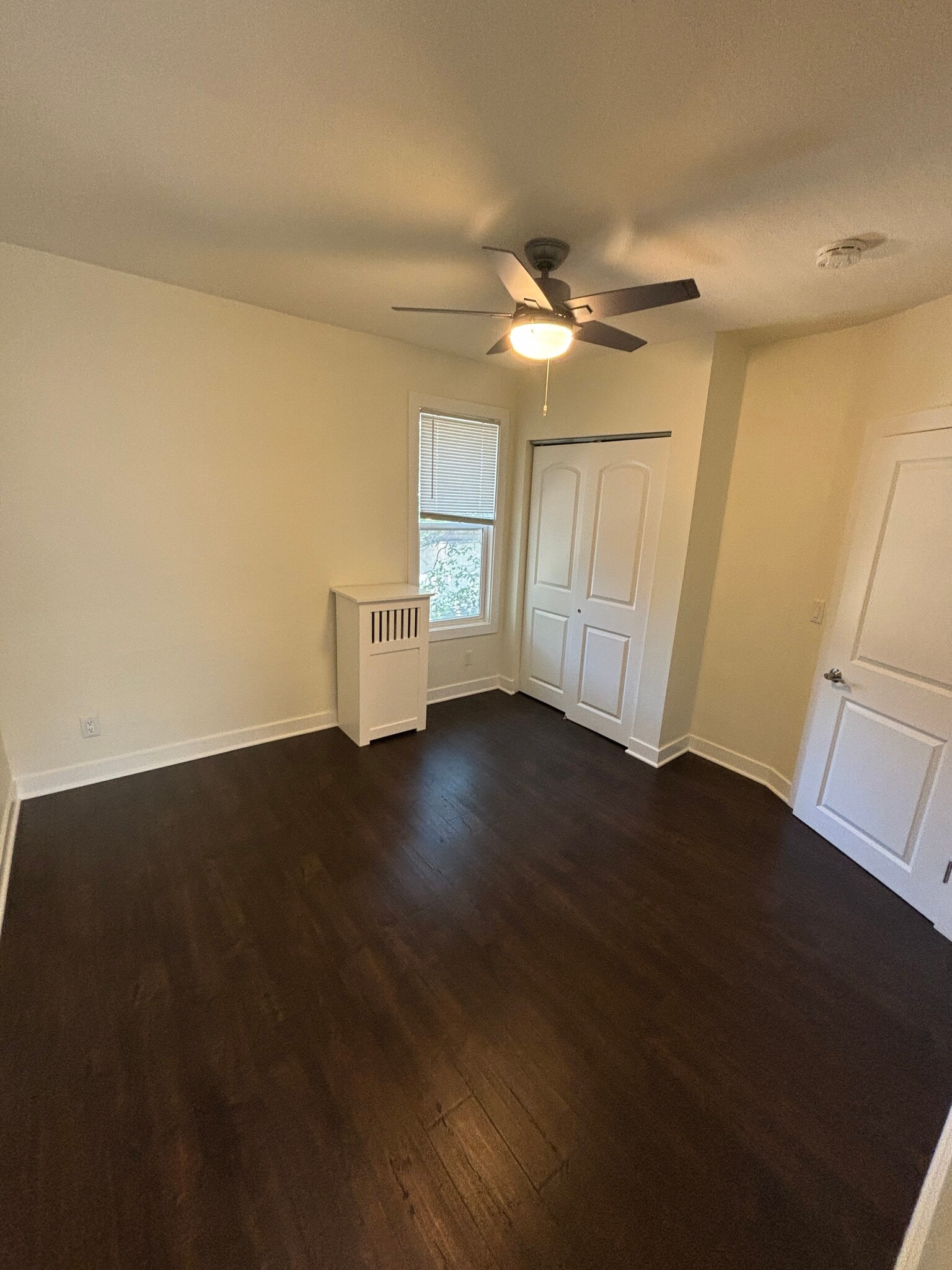 Building Photo - 206 Blair N St