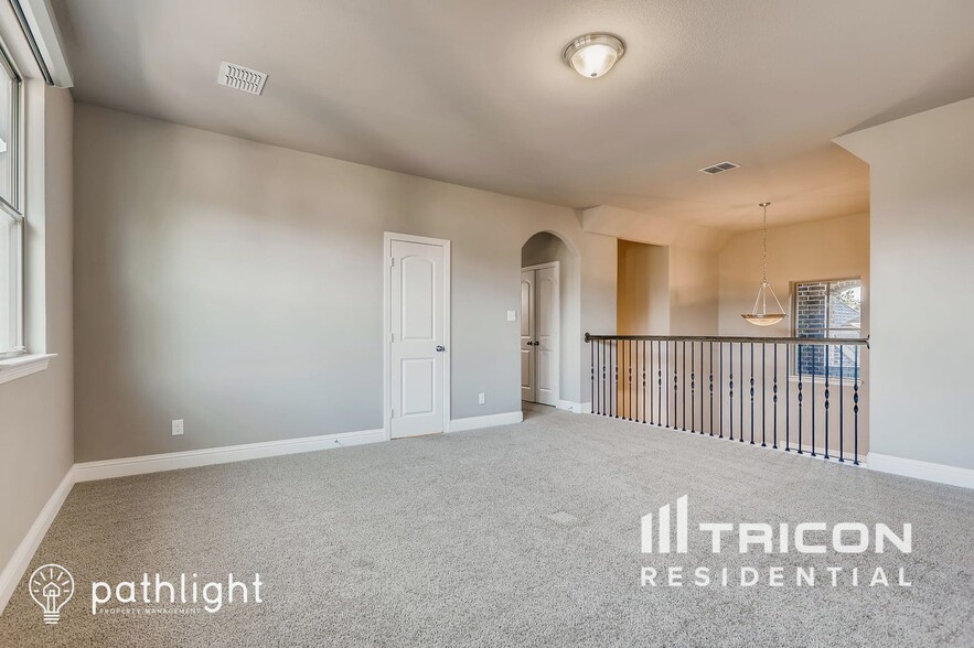 Building Photo - 5301 Runnymede Ct